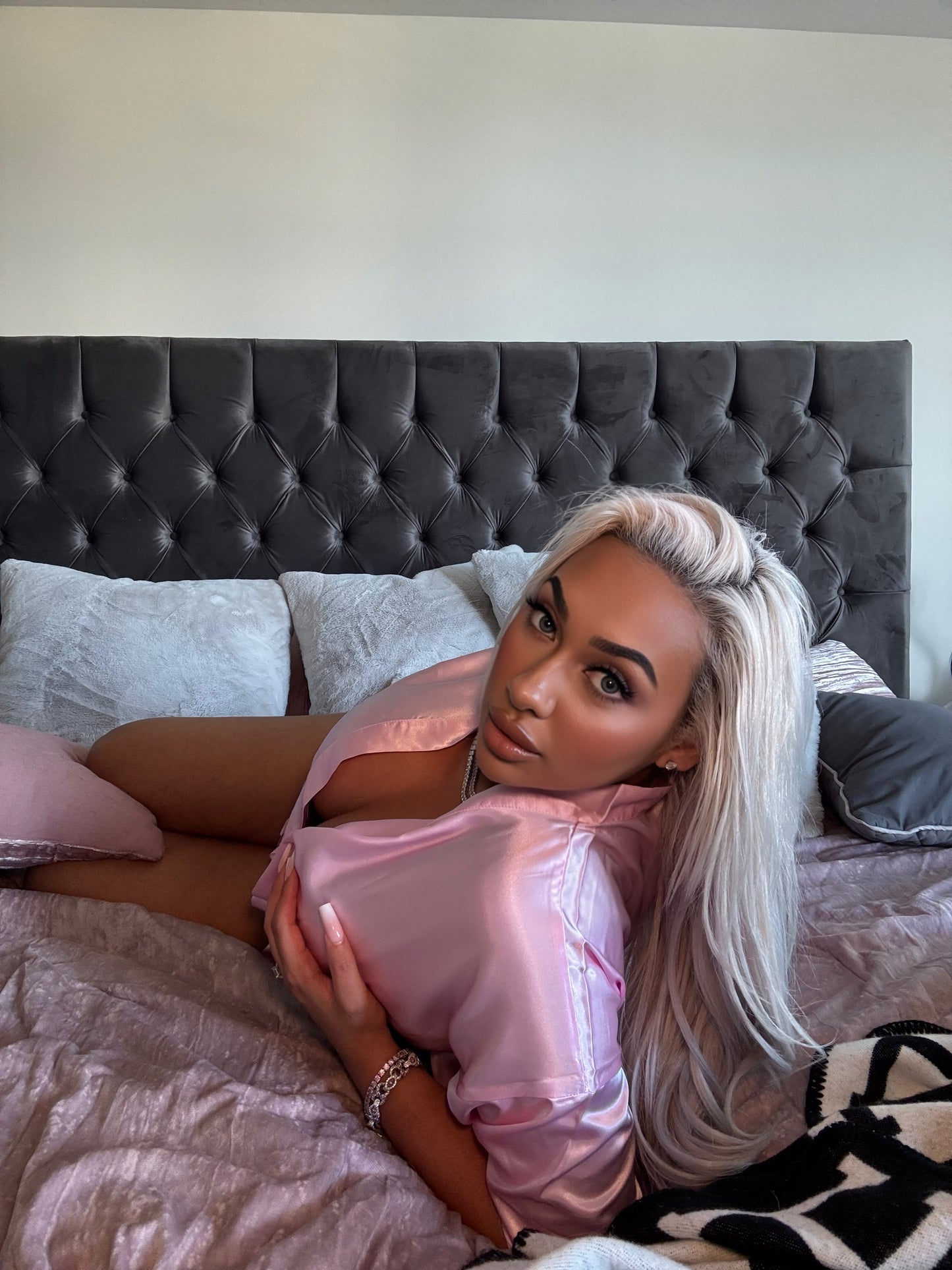 Blush Hour Short Silk Robe